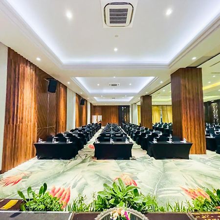 Lombok Astoria Hotel Mataram Esterno foto