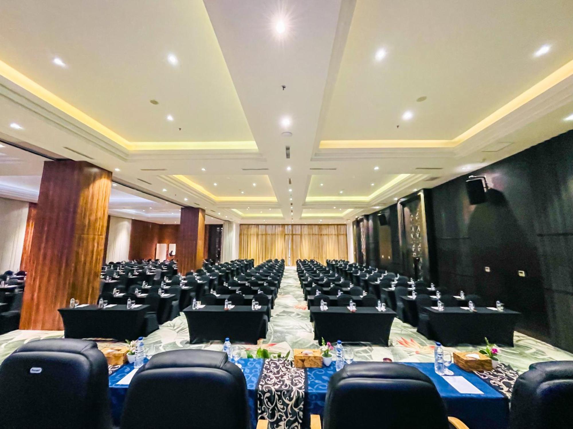 Lombok Astoria Hotel Mataram Esterno foto