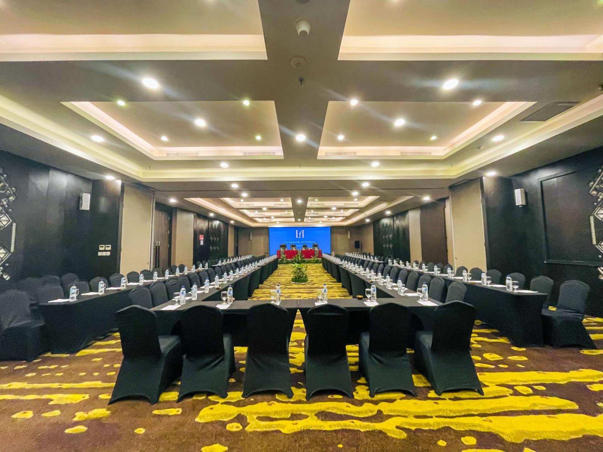 Lombok Astoria Hotel Mataram Esterno foto