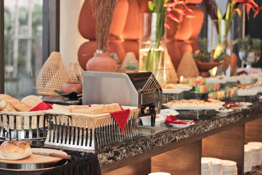 Lombok Astoria Hotel Mataram Esterno foto