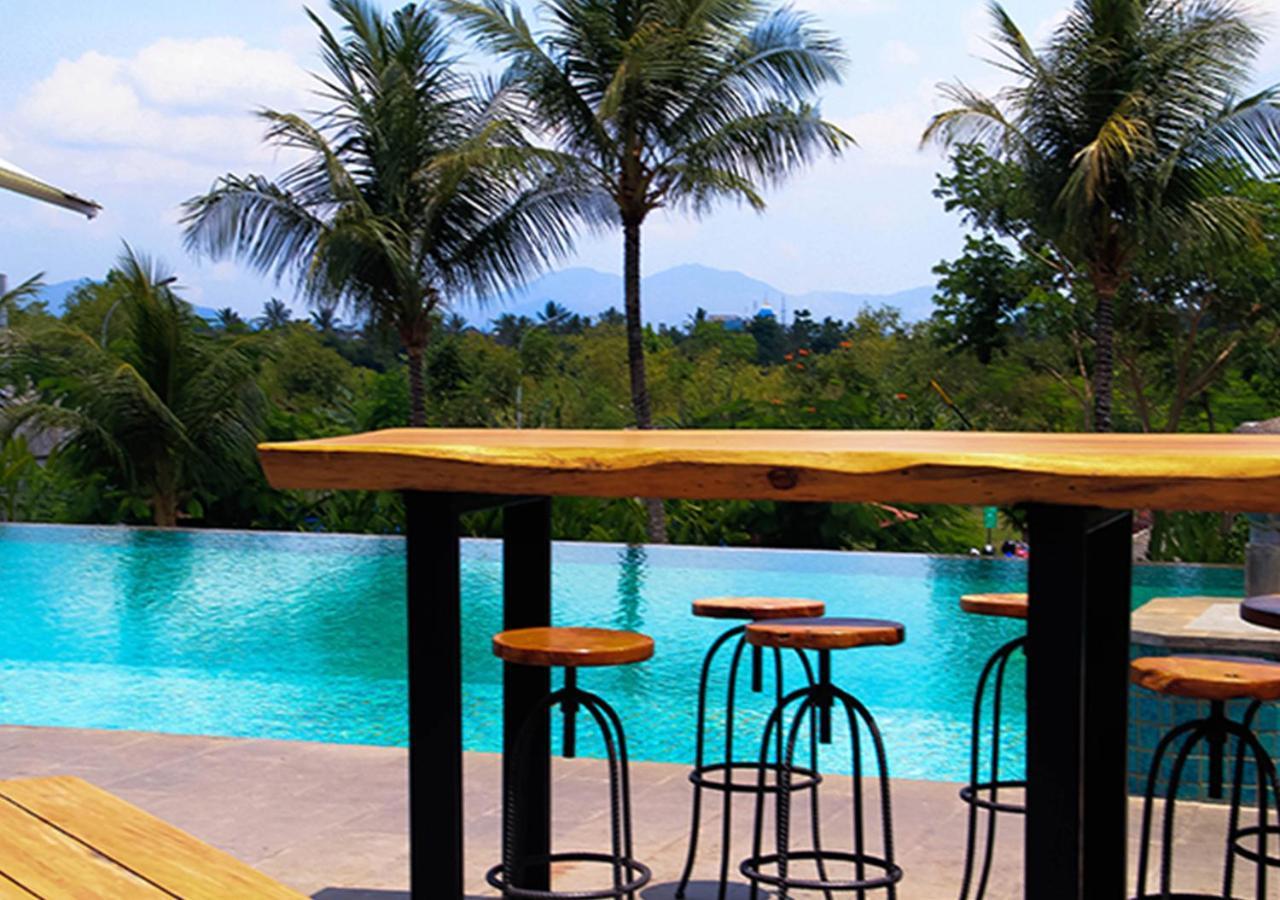 Lombok Astoria Hotel Mataram Esterno foto